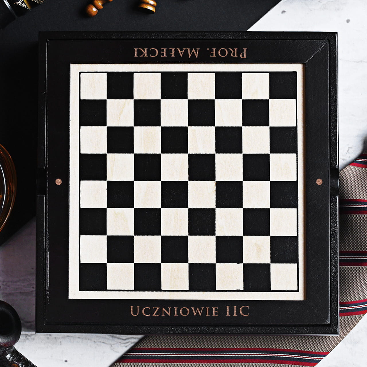 Personalizowana szachownica do gry w szachy
