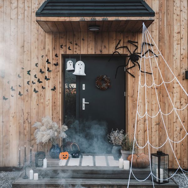 Dekoracja drzwi na Halloween