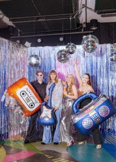Foliowy balon BOOMBOX holograficzny balon foliowy dekoracje muzyczne dmuchany boombox gad�ety muzyczne