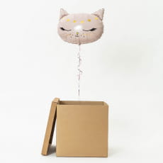 Balon w pude�ku + kartka z kotkiem PREZENT DLA DZIEWCZYNKI