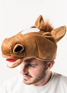 Czapka KO przebranie za konia