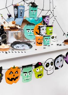 Girlanda halloween MONSTERS 150cm girlanda na Halloween Halloween girlanda