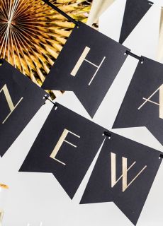 Girlanda HAPPY NEW YEAR sylwestrowa ozdoba (170cm)