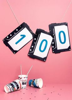Girlanda urodzinowa I LOVE 80`s 4-8 znak�w