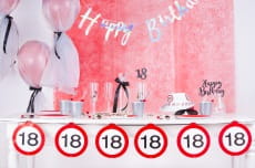 Girlanda urodzinowa na 18 urodziny ZNAK