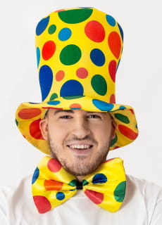 Kapelusz klauna w kropki
