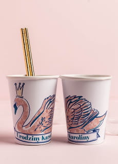 Personalizowane kubeczki urodzinowe SWAN (8szt.)