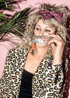 Peruka lata 90. TINA TURNER