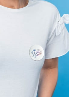Przypinka MA�A DAMA 5cm holograficzna