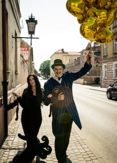Strj czarownicy MORTICIA strj na Halloween - L