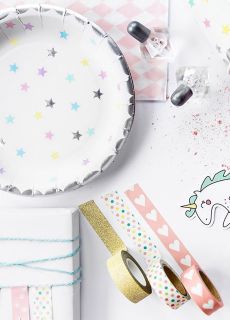 Talerzyki papierowe w gwiazdki PASTELOWY JEDNORO�EC (6szt.)