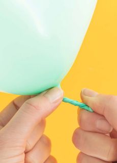 Zaciski do balon�w 100 szt.