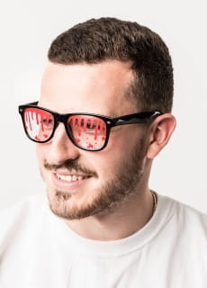 Zakrwawione okulary na HALLOWEEN
