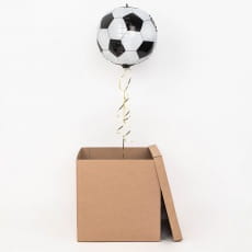 Balon w pude�ku z kartk� KR�L STRZELC�W prezent dla pi�karza