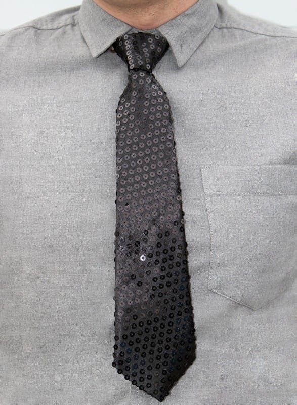Krawat cekinowy czarny