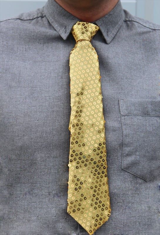 Krawat cekinowy złoty