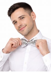 Mucha cekinowa SREBRNA mucha z cekinami srebrna muszka na gumce