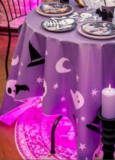 Halloweenowy obrus SPOOKY FRIENDS obrus halloweenowy dekoracje halloweenowe ozdoby halloweenowe
