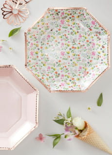Talerzyki jednorazowe ozdobne DITSY FLORAL rowe zoto 23cm (8szt.)