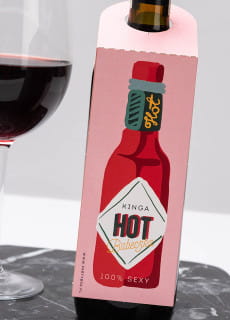 Zawieszki na butelki HOT BABECZKA (4 szt.)