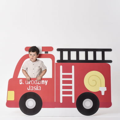 Dekoracja tekturowa na STRA�ACKIE URODZINY w�z stra�acki