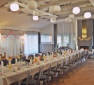 Zdjcie osoby, ktra kupia Girlanda flagi KROPKI rowa (3.65m)