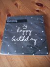 Zdjcie osoby, ktra kupia Serwetki HAPPY BIRTHDAY czarne 33cm (20szt.)