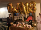 Zdj�cie osoby, kt�ra kupi�a Balon foliowy CYFRA 8 z�oty 86cm