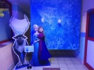 Zdjcie osoby, ktra kupia Dekoracja kartonowa ANNA &  ELSA Kraina Lodu