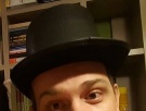Zdjcie osoby, ktra kupia Cylinder czarny